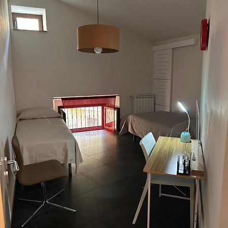 Elegante Appartamento Privato In Palazzo Storico Del XVIII - Pieno Centro นิโกเซีย ภายนอก รูปภาพ