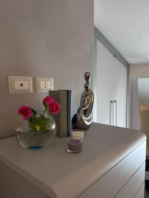 Elegante Appartamento Privato In Palazzo Storico Del XVIII - Pieno Centro นิโกเซีย ภายนอก รูปภาพ