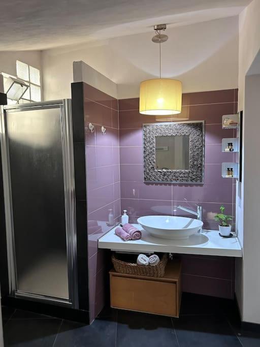 Elegante Appartamento Privato In Palazzo Storico Del XVIII - Pieno Centro นิโกเซีย ภายนอก รูปภาพ