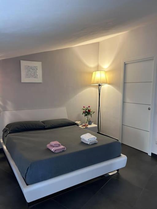 Elegante Appartamento Privato In Palazzo Storico Del XVIII - Pieno Centro นิโกเซีย ภายนอก รูปภาพ