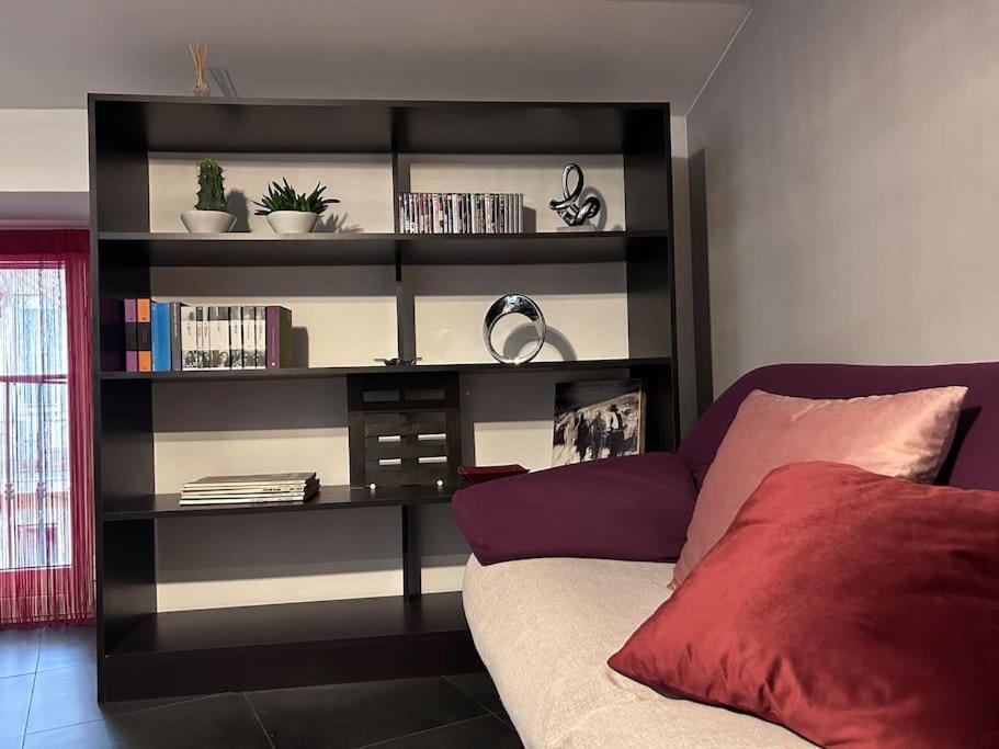Elegante Appartamento Privato In Palazzo Storico Del XVIII - Pieno Centro นิโกเซีย ภายนอก รูปภาพ