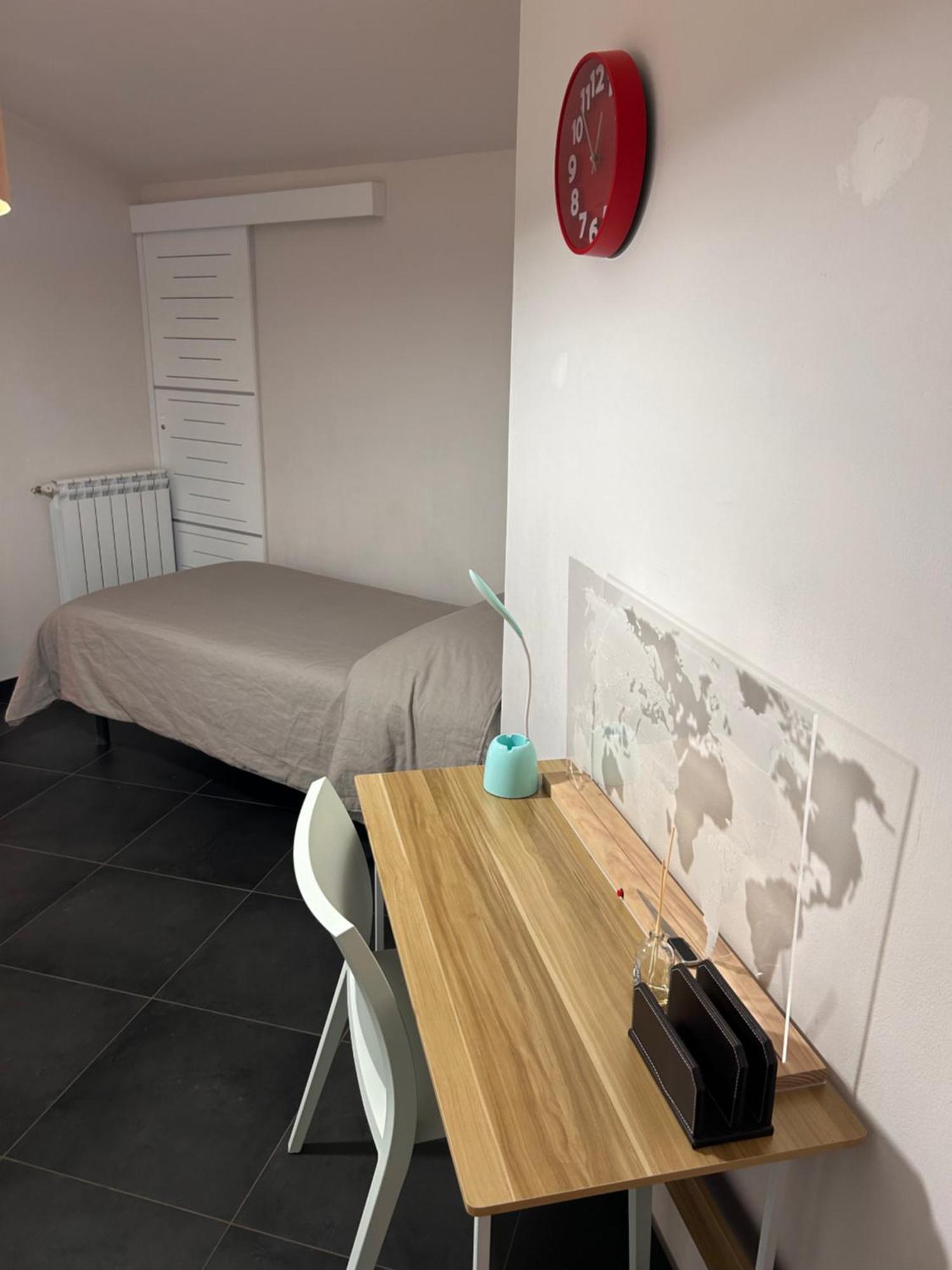 Elegante Appartamento Privato In Palazzo Storico Del XVIII - Pieno Centro นิโกเซีย ภายนอก รูปภาพ