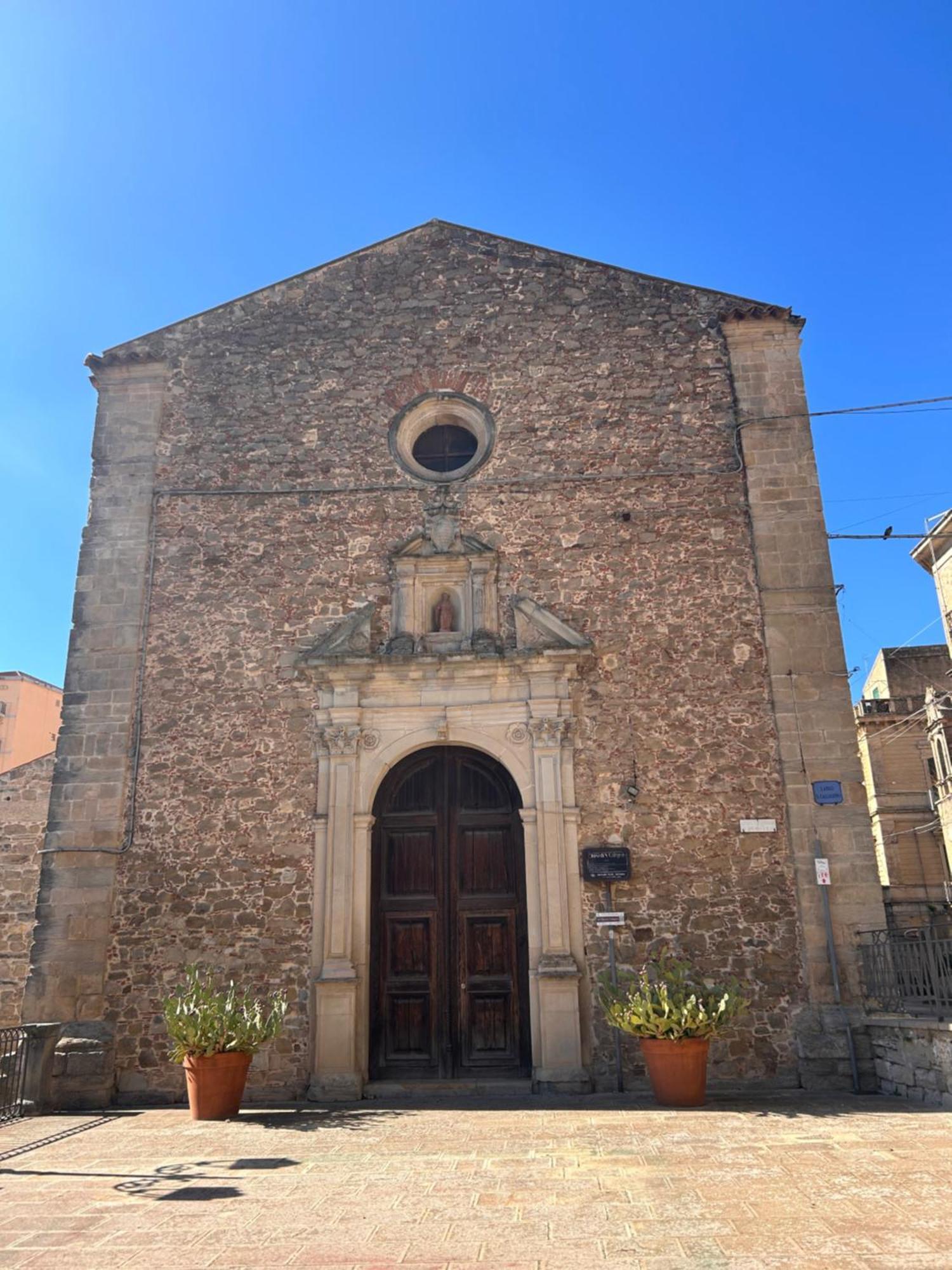 Elegante Appartamento Privato In Palazzo Storico Del XVIII - Pieno Centro นิโกเซีย ภายนอก รูปภาพ
